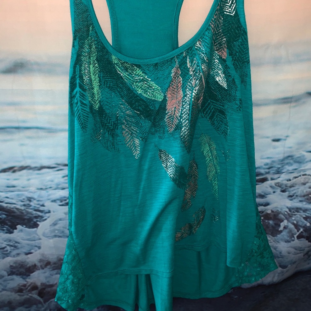 Turquoise short to longer bottom